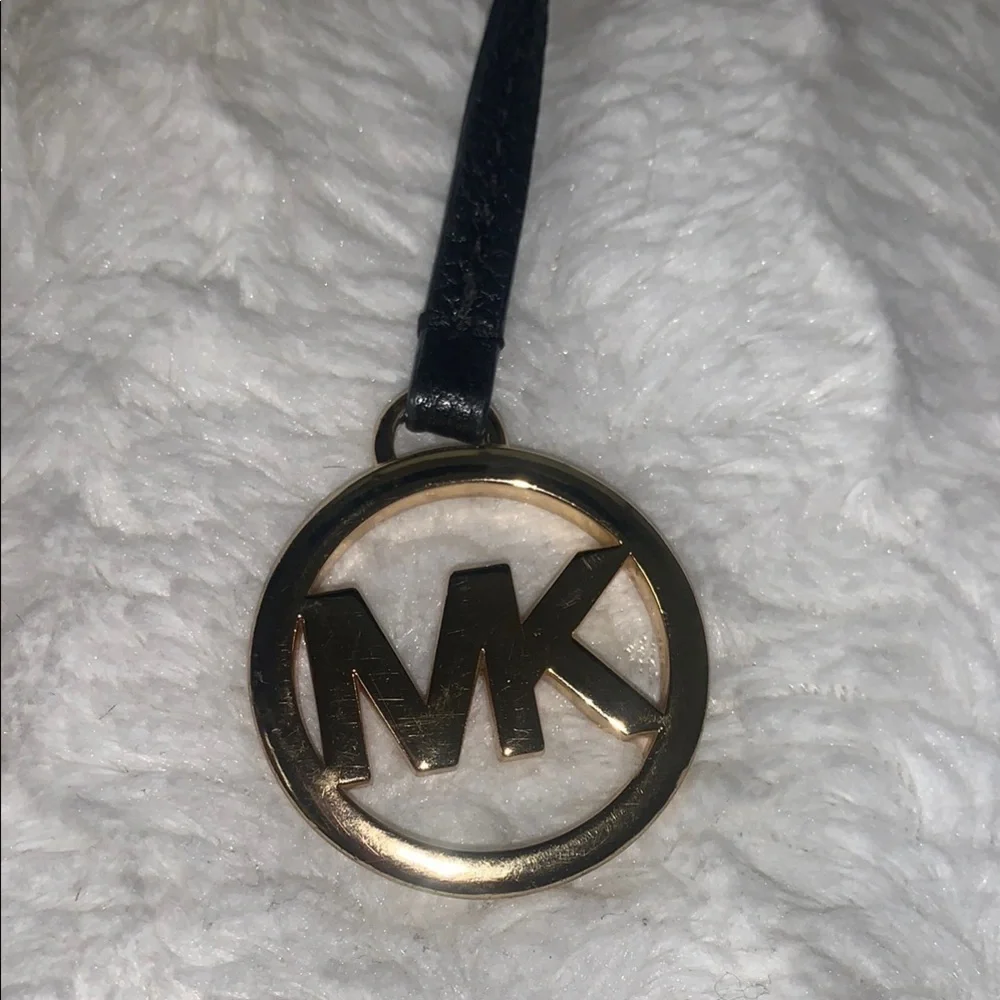 Michael Kors Black and Tan Shoulder Bag with Classic Design